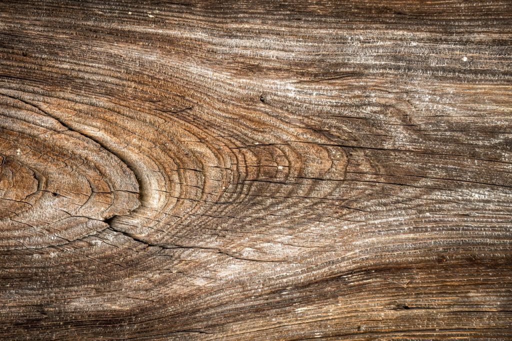 Деревянные предметы в интерьере: естественная красота и тепло домашнего очага